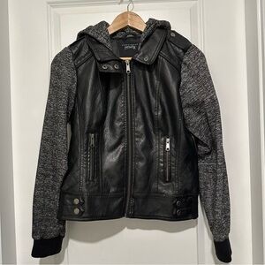 Streetwear Society Women’s Size Large Black and Gray Faux Leather Jacket